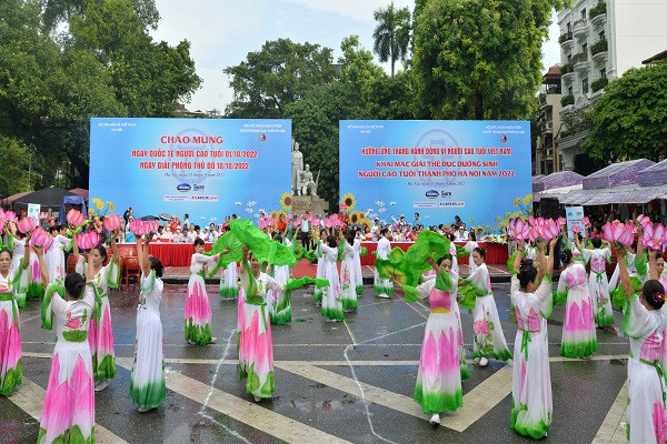 Người cao tuổi đang chiếm tỷ lệ ngày càng lớn tại Việt Nam.