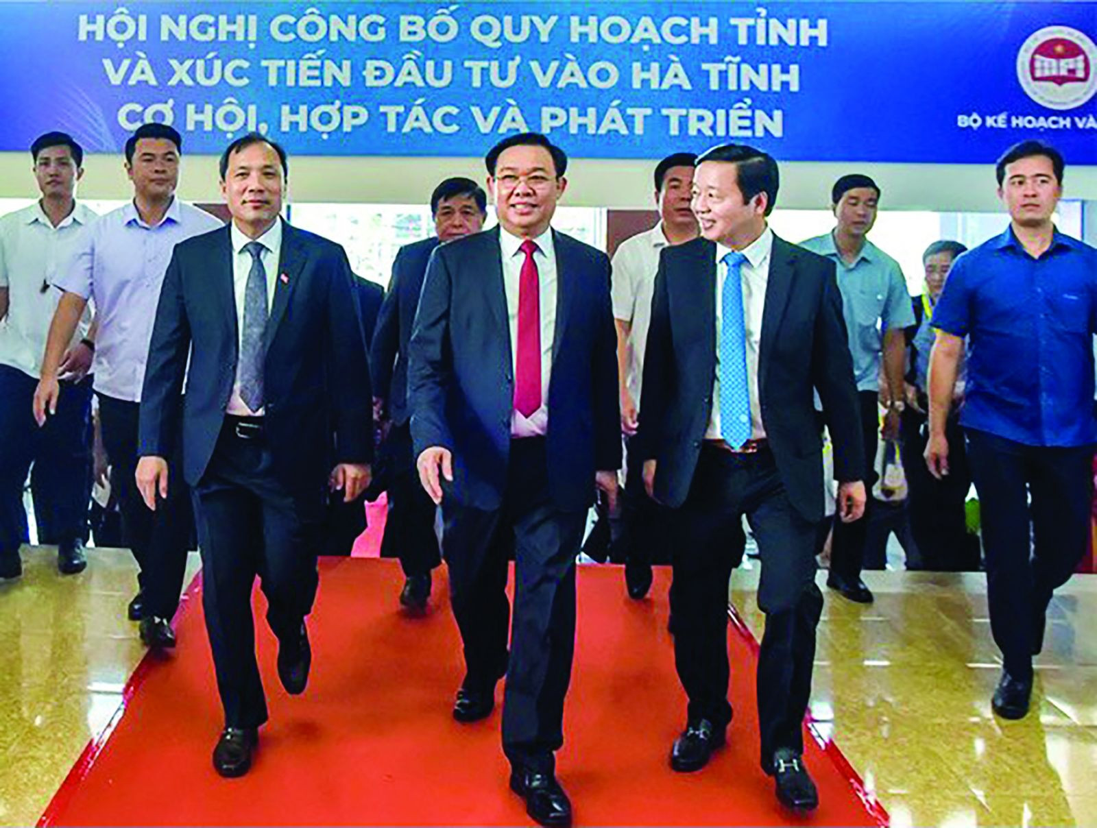  Đầu năm 2023, Hà Tĩnh tổ chức thành công Hội nghị công bố Quy hoạch tỉnh và xúc tiến đầu tư vào tỉnh với chủ đề “Hà Tĩnh - Hiện thực hóa tiềm năng và khát vọng”. Ảnh Báo Hà Tĩnh