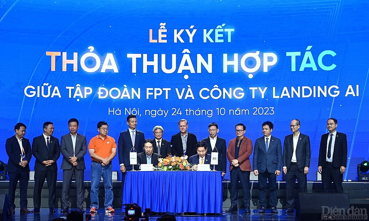 Ông Trương Gia Bình - Chủ tịch Tập đoàn FPT và Ông ANDREW NG - Nhà sáng lập và Giám đốc Điều hành LANDING AI ký thoả thuận hợp tác, góp phần thúc đẩy sự phát triển của AI tại Việt Nam, Mỹ và trên thế giới.