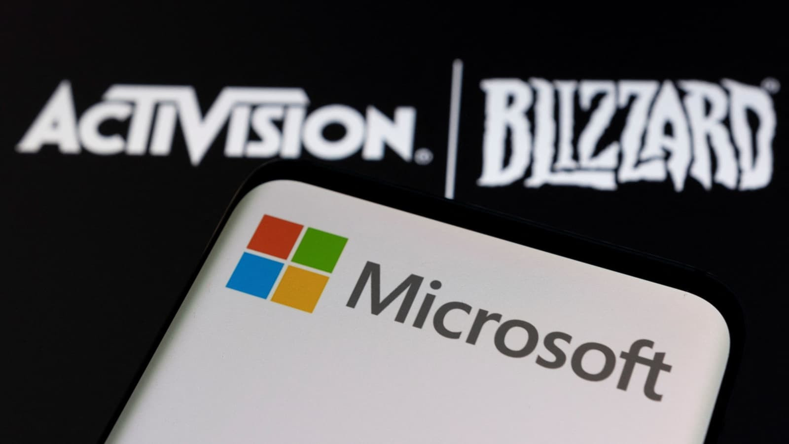 Thương vụ mua lại “bom tấn” của Microsoft với Activision Blizzard trị giá 69 tỷ USD.