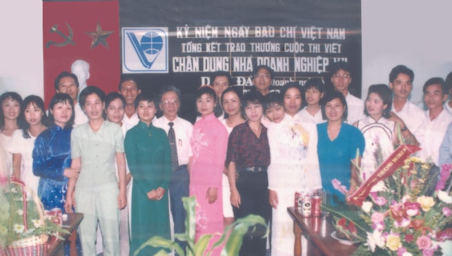 Tạp chí Diễn đàn Doanh nghiệp: 30 năm đồng hành cùng doanh nghiệp, doanh nhân