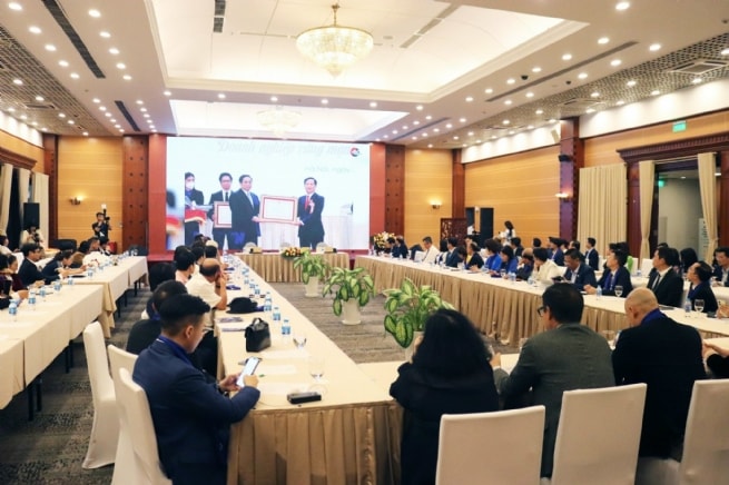 Xây dựng văn hóa Doanh nghiệp gia đình Việt Nam Xây dựng văn hóa Doanh nghiệp gia đình Việt Nam