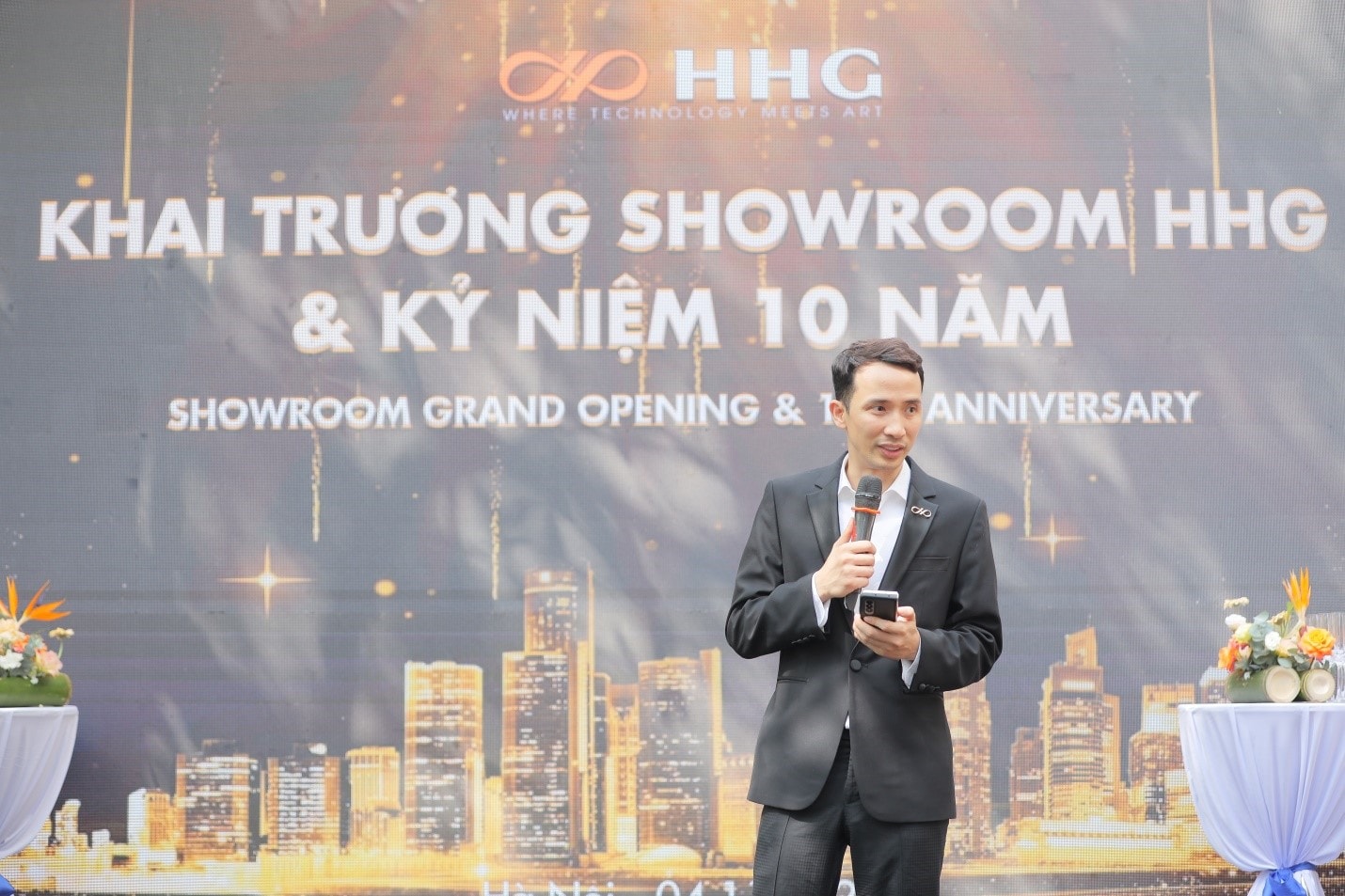 Ông Hà Huy Hùng – Founder, CEO HHG Holding phát biểu tại buổi lễ 