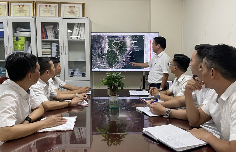Hệ thống định vị toàn cầu GPS cho các phương tiện vận tải để quản lý cung đường tự động - Công ty tuyển than Cửa Ông