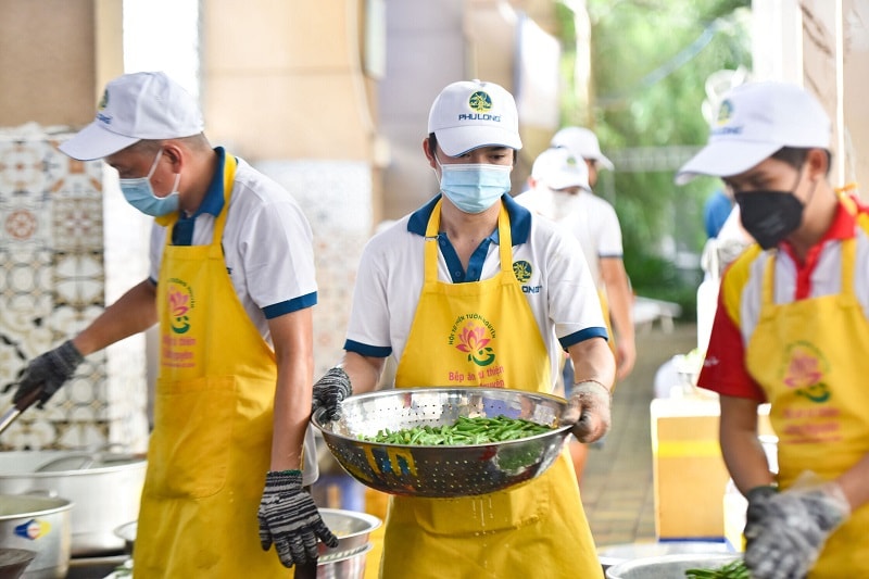 Hoạt động vì cộng đồng được công ty triển khai thường niên như chương trình Bữa Cơm Yêu Thương, hiến máu nhân đạo, trao tặng thiết bị y tế, xây tặng nhà tình nghĩa…