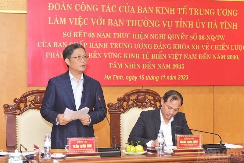 Trưởng Ban Kinh tế Trung ương yêu cầu Hà Tĩnh Sớm hoàn thiện và tổ chức thực hiện tốt công tác quy hoạch các khu kinh tế ven biển.