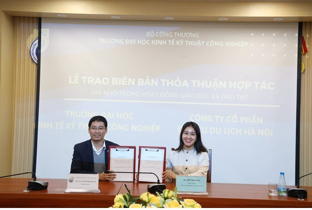 KẾT NỐI NHÀ TRƯỜNG VÀ DOANH NGHIỆP TRONG ĐÀO TẠO NGUỒN NHÂN LỰC DU LỊCH TẠI KHOA DU LỊCH VÀ KHÁCH SẠN UNETI