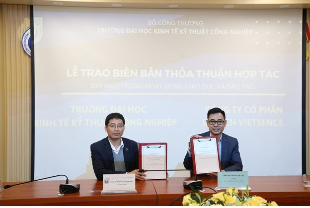 KẾT NỐI NHÀ TRƯỜNG VÀ DOANH NGHIỆP TRONG ĐÀO TẠO NGUỒN NHÂN LỰC DU LỊCH TẠI KHOA DU LỊCH VÀ KHÁCH SẠN UNETI
