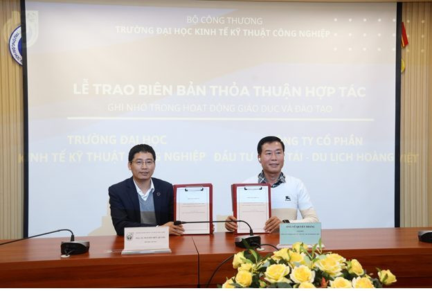 KẾT NỐI NHÀ TRƯỜNG VÀ DOANH NGHIỆP TRONG ĐÀO TẠO NGUỒN NHÂN LỰC DU LỊCH TẠI KHOA DU LỊCH VÀ KHÁCH SẠN UNETI