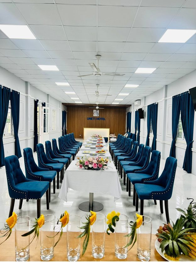 KẾT NỐI NHÀ TRƯỜNG VÀ DOANH NGHIỆP TRONG ĐÀO TẠO NGUỒN NHÂN LỰC DU LỊCH TẠI KHOA DU LỊCH VÀ KHÁCH SẠN UNETI