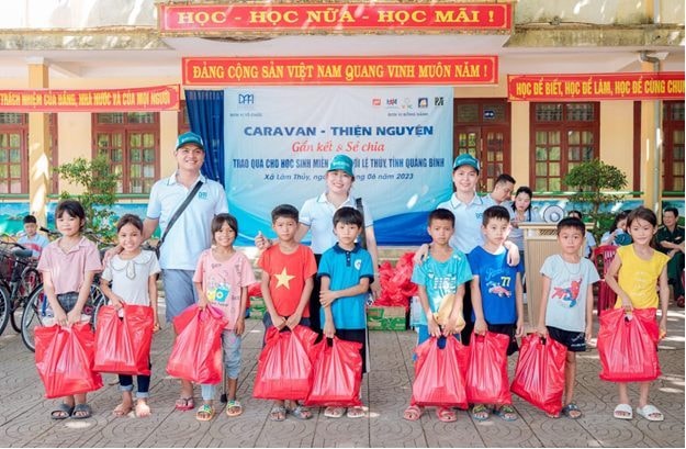 Tỏa sáng nghị lực Việt: Chàng kỹ sư đồ hoạ thích giúp đỡ những mảnh đời cơ nhỡ Tỏa sáng nghị lực Việt: Chàng kỹ sư đồ hoạ thích giúp đỡ những mảnh đời cơ nhỡ