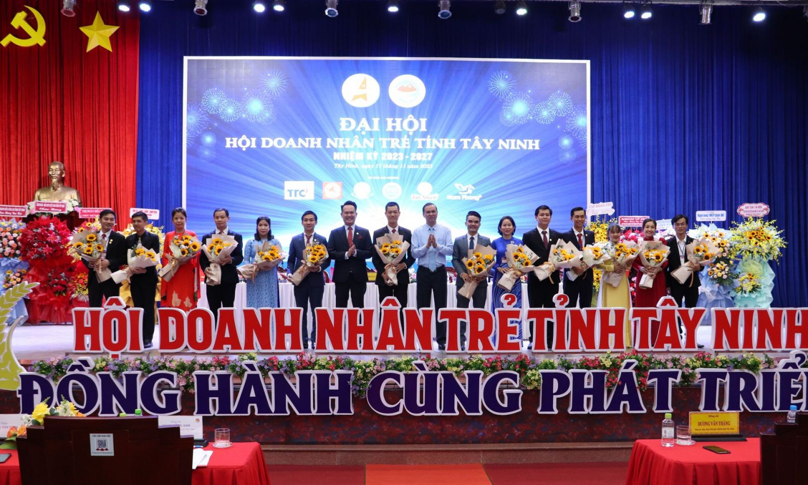 BCH Hội Doanh nhân trẻ khóa V, nhiệm kỳ 2023-2027.