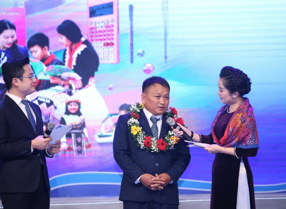 Chia sẻ cùng thầy cô năm 2023: Tuyên dương 58 thầy, cô giáo tiêu biểu trên cả nước