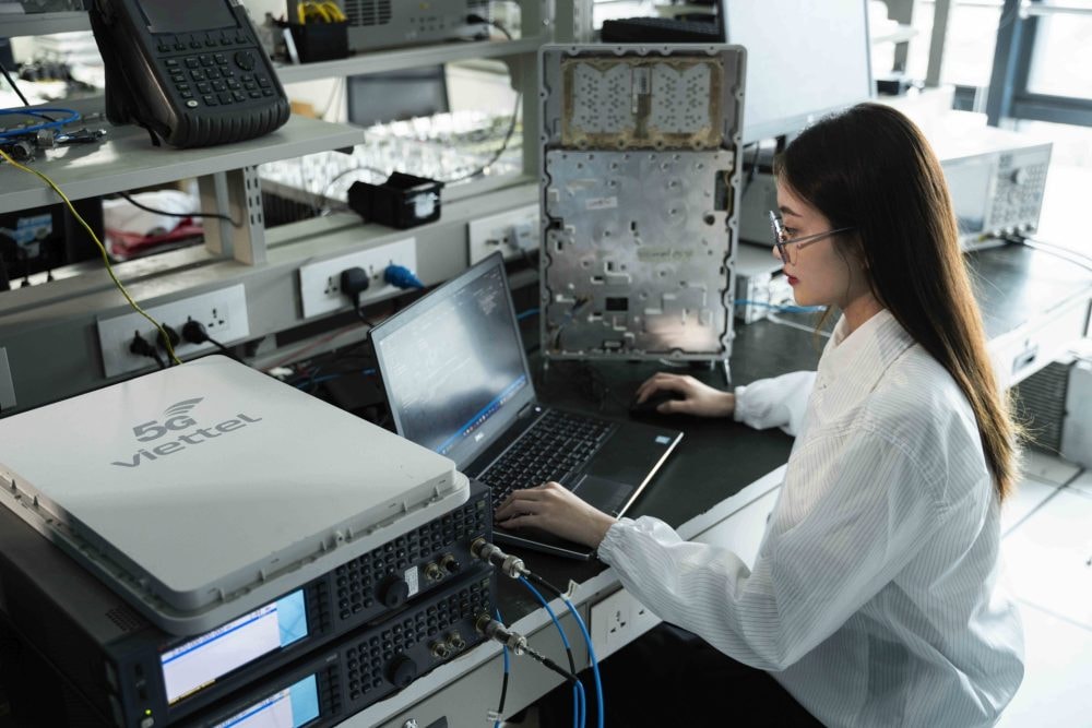 Viettel và Qualcomm triển khai thành công khối vô tuyến trạm thu phát sóng 5G trên mạng lưới