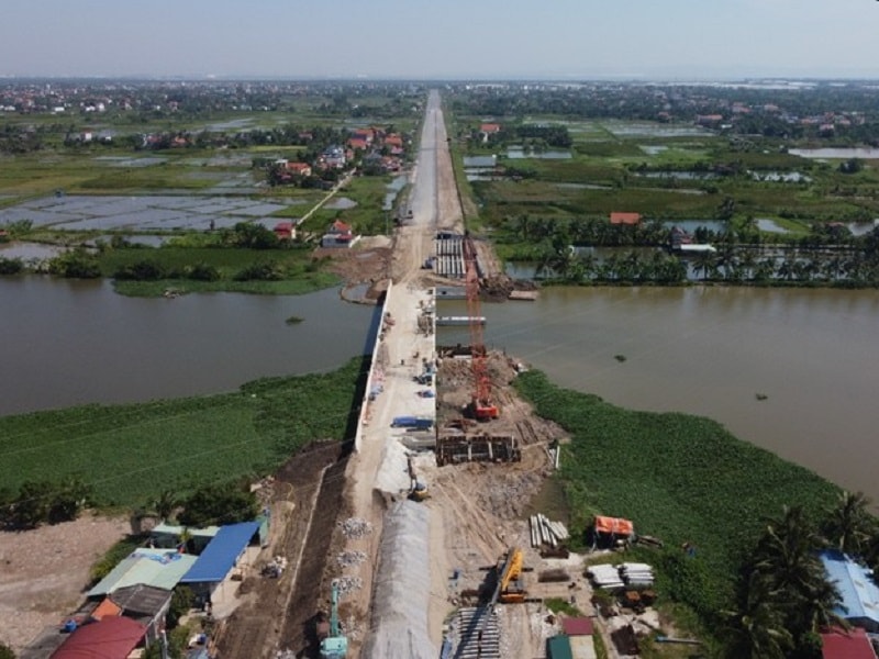 dự án đầu tư xây dựng tuyến đường bộ ven biển Hải Phòng – Thái Bình theo hình thức BOT, do liên quan đến chênh lệch lãi suất, ngày 12/10/2023, Văn phòng UBND TP Hải Phòng đã có văn bản số 6995 về việc điều chỉnh tiến độ xây dựng dự án. 