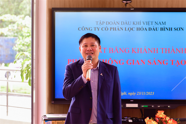 Ông Bùi Ngọc Dương - Tổng Giám đốc BSR phát biểu chia sẻ về phòng Không gian sáng tạo.