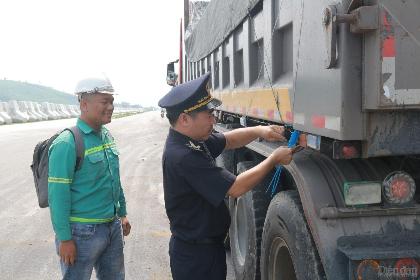 doanh nghiệp mong muốn cần có sự hỗ trợ kịp thời từ phía cơ quan hải quan nhắm tháo gỡ khó khăn, bất cập 