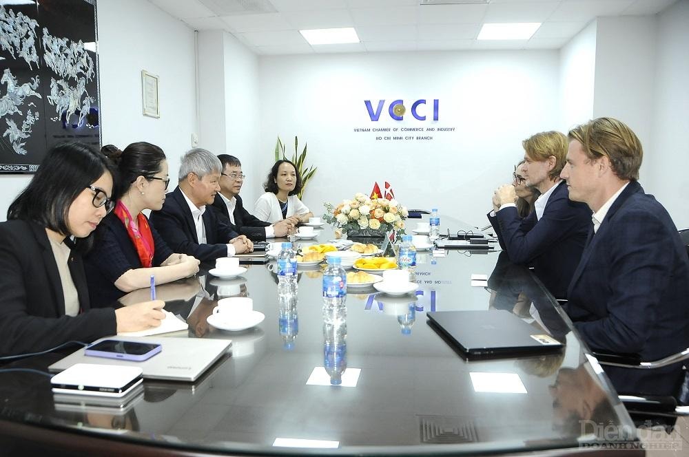 Đại diện VCCI và DI tại Lễ ký kết - Ảnh: Đình Đại.