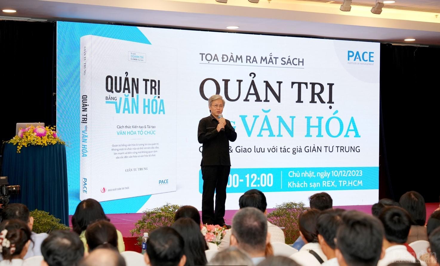 TS. Giản Tư Trung tại buổi ra mắt sách “QUẢN TRỊ BẰNG VĂN HÓA - Cách thức Kiến tạo & Tái tạo Văn hóa Tổ chức”.