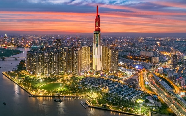 Trong bối cảnh Đông Nam Á có tốc độ tăng trưởng ấn tượng, Việt Nam nổi lên với tiềm năng tăng trưởng đáng kể, đóng vai trò quan trọng trong việc nâng cao vị thế của khu vực với chuỗi giá trị sản xuất toàn cầu.
