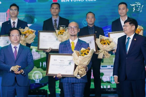 Prudential được vinh doanh Top 100 doanh nghiệp bền vững 2023