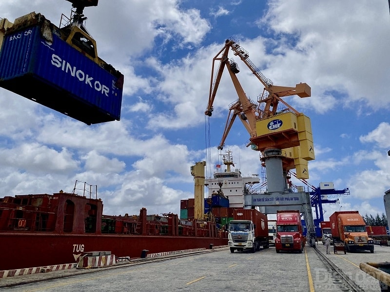 Hàng hóa thông qua cảng biển trên địa bàn thành phố cả năm 2023 ước đạt 170,08 triệu TTQ