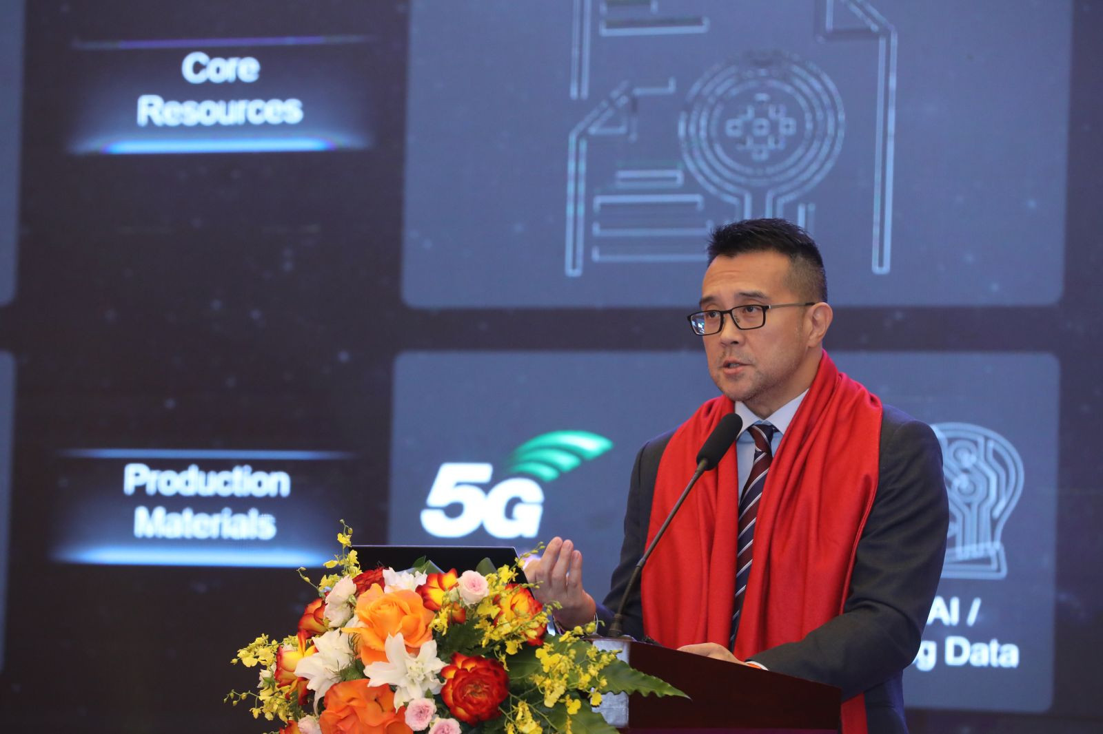 ông Hidetaka Shiraishi, Giám đốc cấp cao của Tiếp thị và triển khai 5G trên toàn cầu tại Huawei Technologies