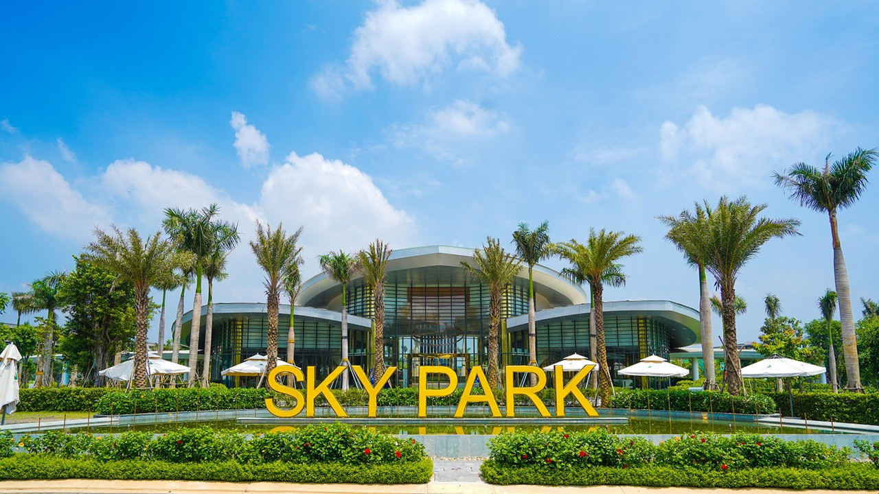 Hiện nay khu đô thị Gem Sky World đã đưa vào hoạt động nhiều tiện ích chuẩn quốc tế