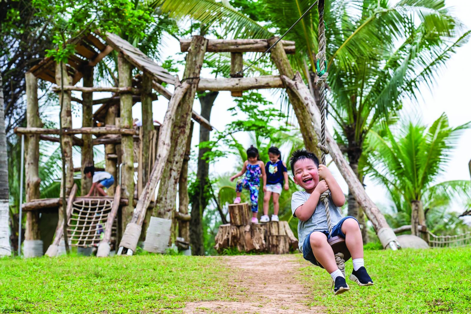 Thiên nhiên chính là kho báu để trẻ trải nghiệm, khám phá. Ảnh: Khu đô thị Ecopark Hưng Yên