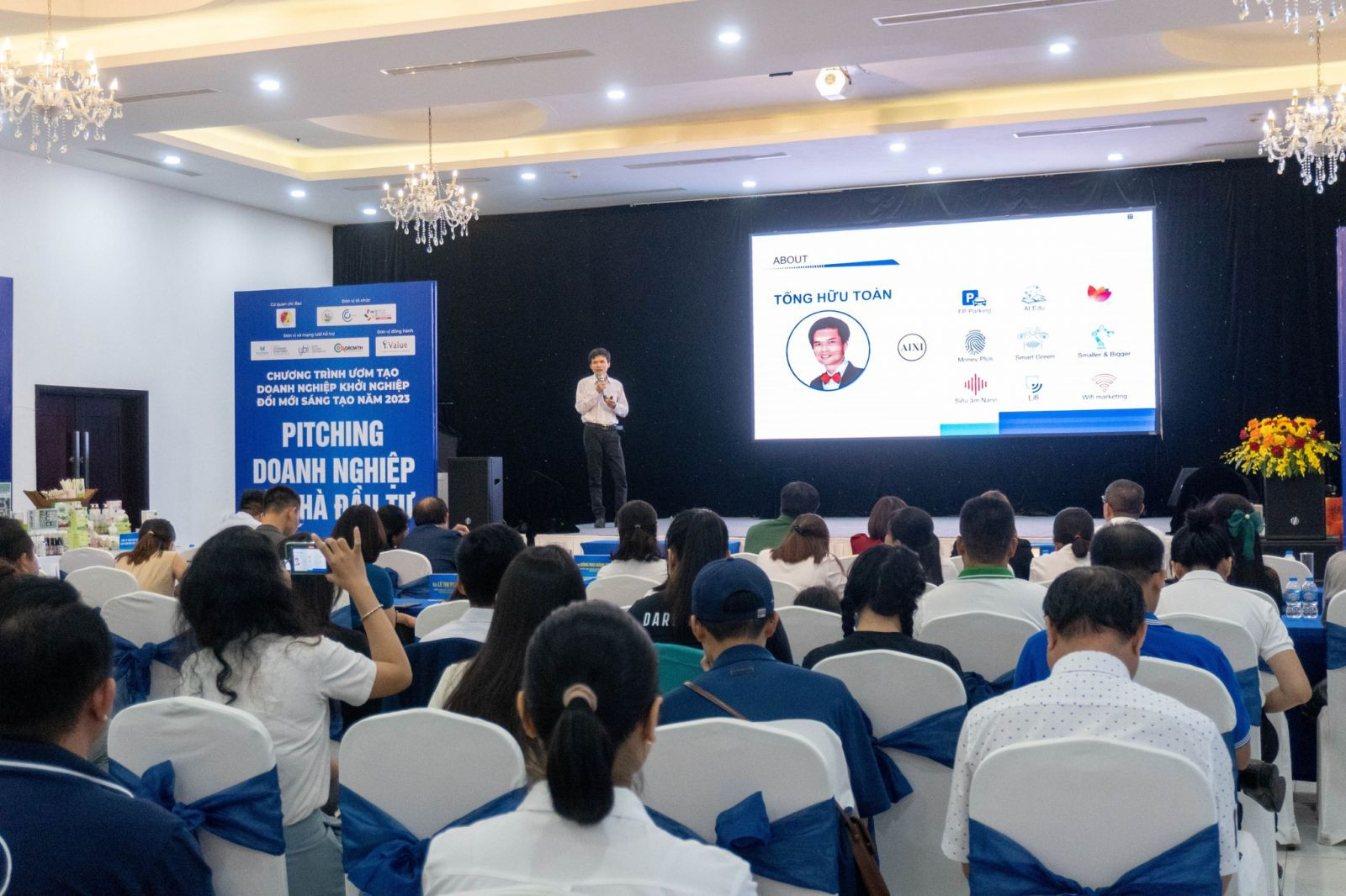 Chương trình “Pitching doanh nghiệp và nhà đầu tư” nhằm kết nối, gọi vốn đầu tư cho dự án khởi nghiệp trong khuôn khổ Ngày hội Đổi mới sáng tạo tỉnh Bến Tre năm 2023.