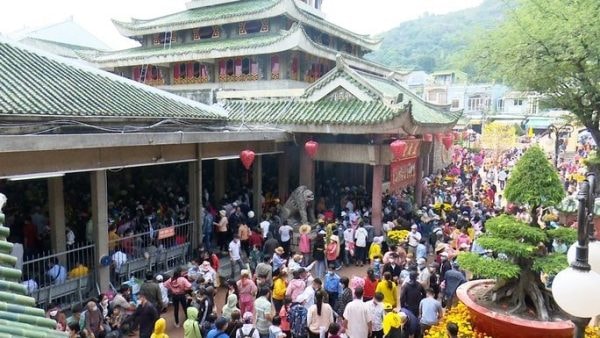 Miếu Bà Chúa Xứ Núi Sam – Điểm đến không thể bỏ qua của du khách
