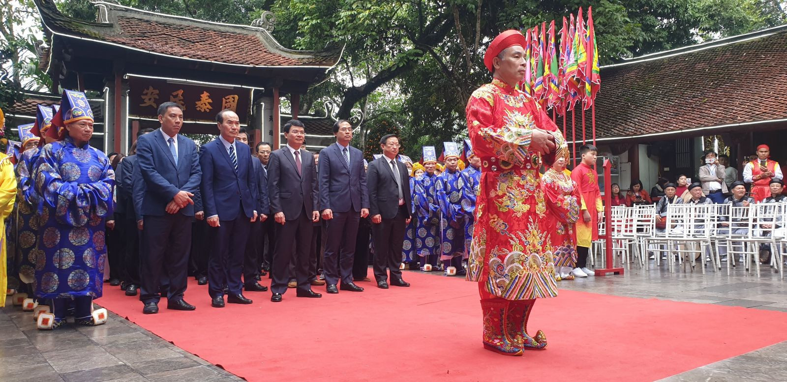 Các nghi lễ trang nghiêm trong phần Lễ tế và Lễ rước tại Đền Thượng.