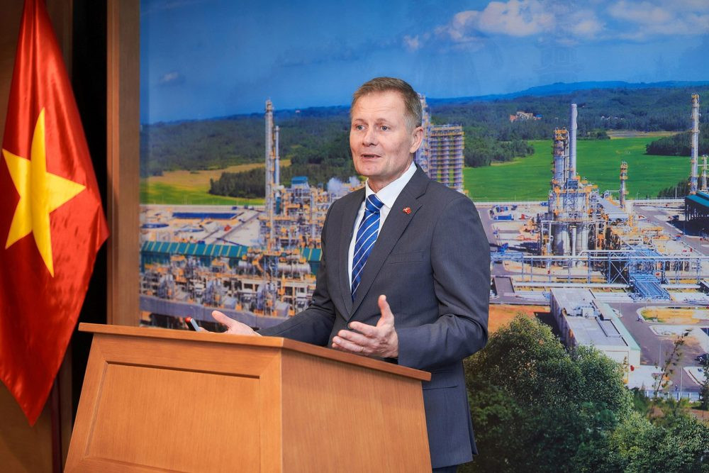 Petrovietnam và CIP ký kết hợp tác trong lĩnh vực năng lượng tái tạo