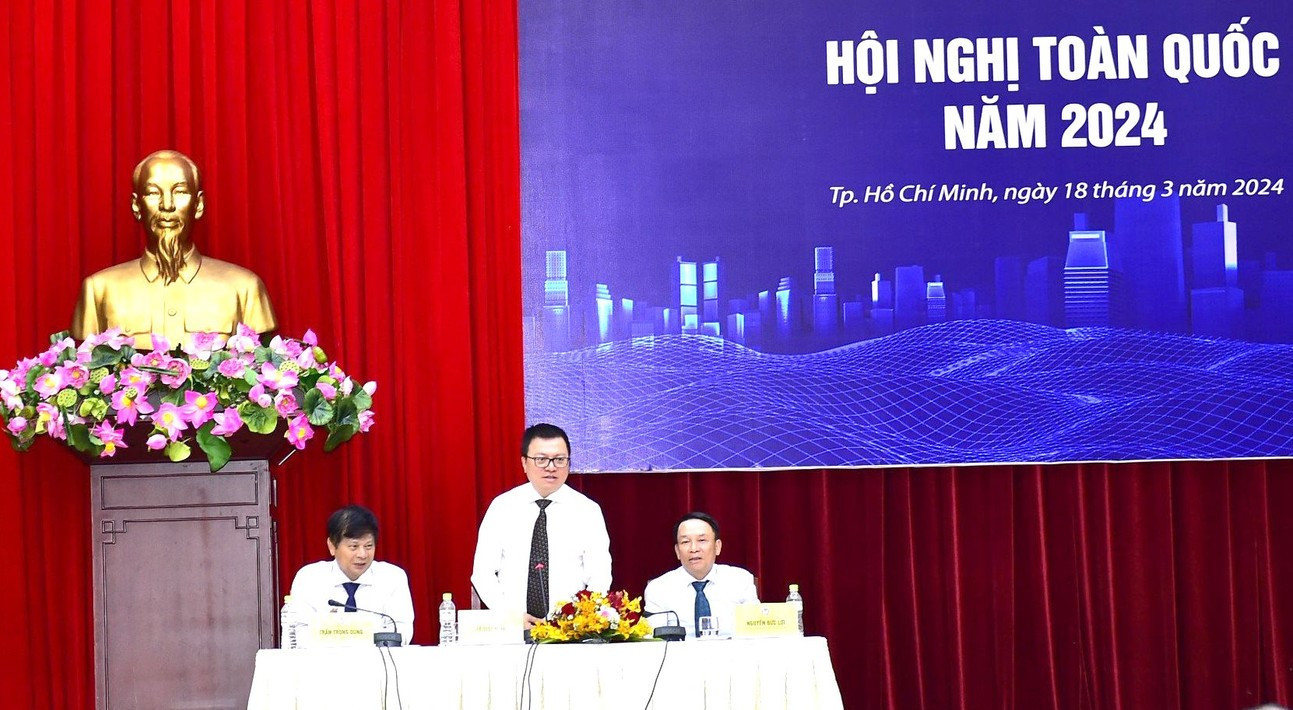 Lãnh đạo Hội Nhà báo Việt Nam chủ trì Hội nghị.