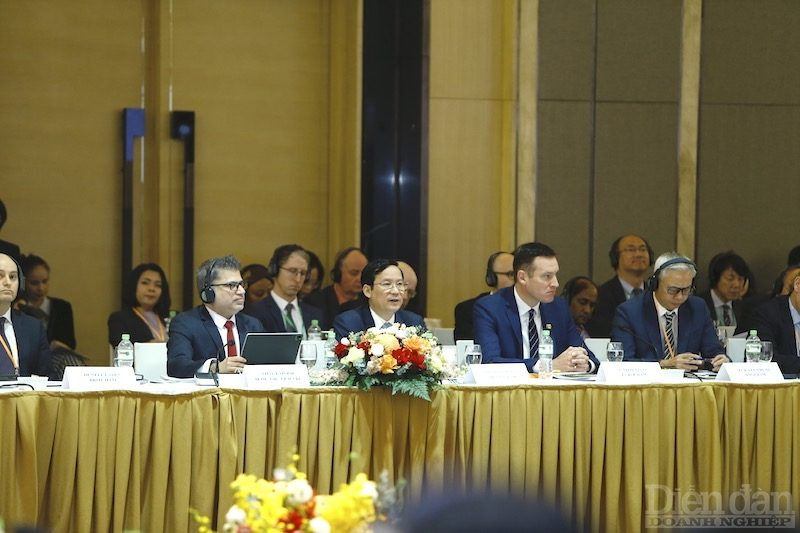VBF 2024: Cộng đồng doanh nghiệp cam kết cùng Chính phủ thúc đẩy tăng trưởng xanh