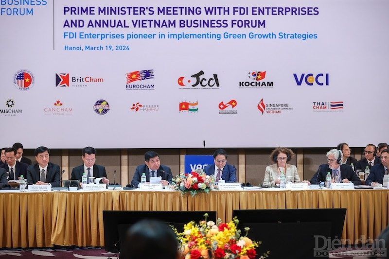 VBF 2024: Cộng đồng doanh nghiệp cam kết cùng Chính phủ thúc đẩy tăng trưởng xanh