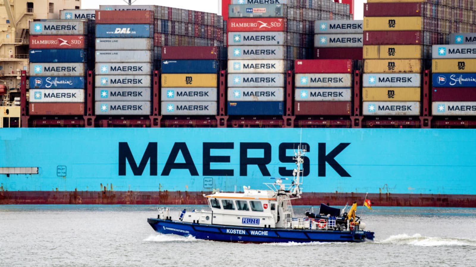 Hãng tàu khổng lồ Maersk chưa vội quay trở lại tuyến hàng hải đi vận chuyển đi qua Biển Đỏ