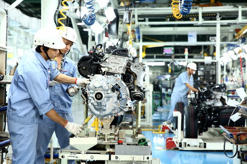 Ngân hàng giữ nguyên dự báo tăng trường GDP của cả năm 2024 ở mức 6,7%, trong đó GDP sẽ tăng tốc từ 6,2% trong nửa đầu năm lên mức 6,9% trong nửa cuối năm nay.