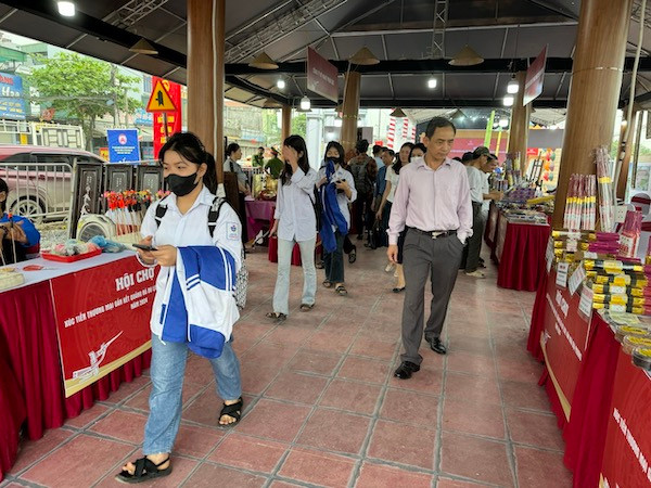 Quang cảnh Hội chợ