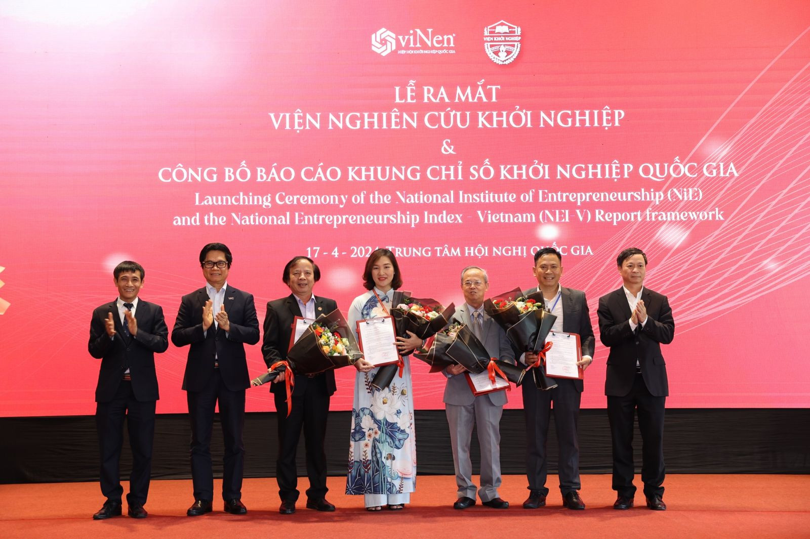 Thứ trưởng Bộ Khoa học và Công nghệ Hoàng Minh 