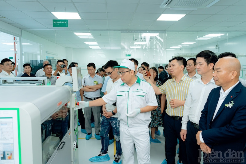 Việc khánh thành Lumi Smart Factory đã đưa Lumi trở thành thương hiệu smarthome “Make in Vietnam” đầu tiên sở hữu nhà máy IoT/ Smarthome quy mô 6000m2.