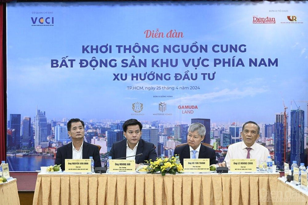 Diễn đàn “Khơi thông nguồn cung bất động sản khu vực phía Nam, xu hướng đầu tư”, 