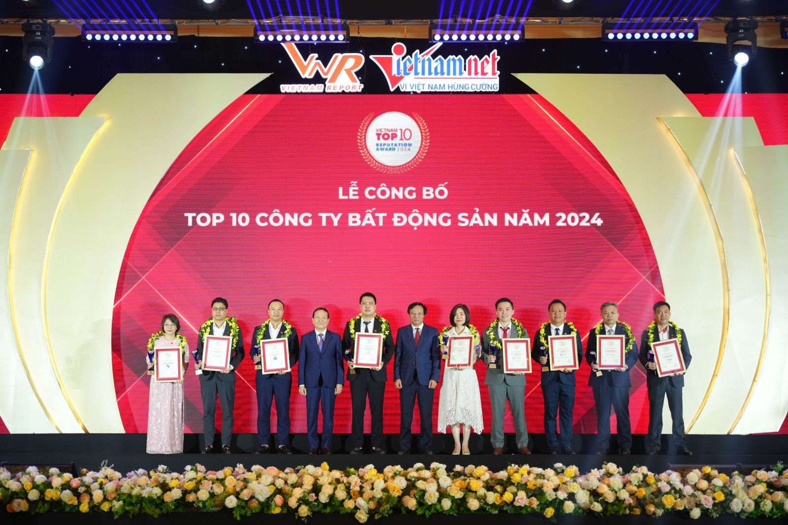 góp mặt trong danh sách Top 10 và Top 5 năm nay đều là các doanh nghiệp trụ cột trong ngành 