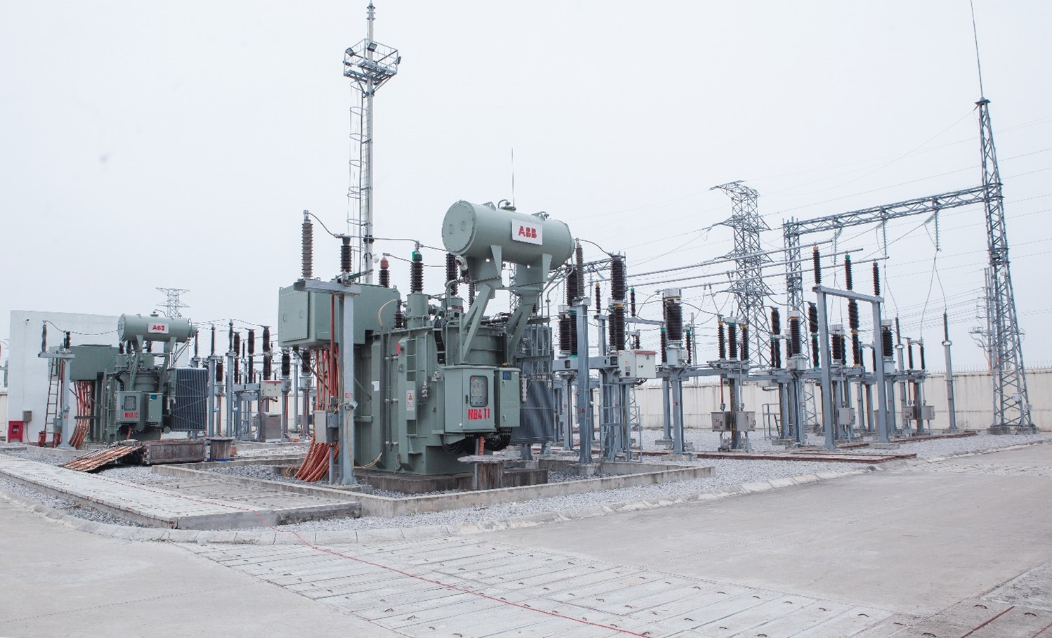 Trạm biến áp 110 KV tại KCN Sông Khoai, đảm bảo lưới điện hoạt động ổn định cho các doanh nghiệp