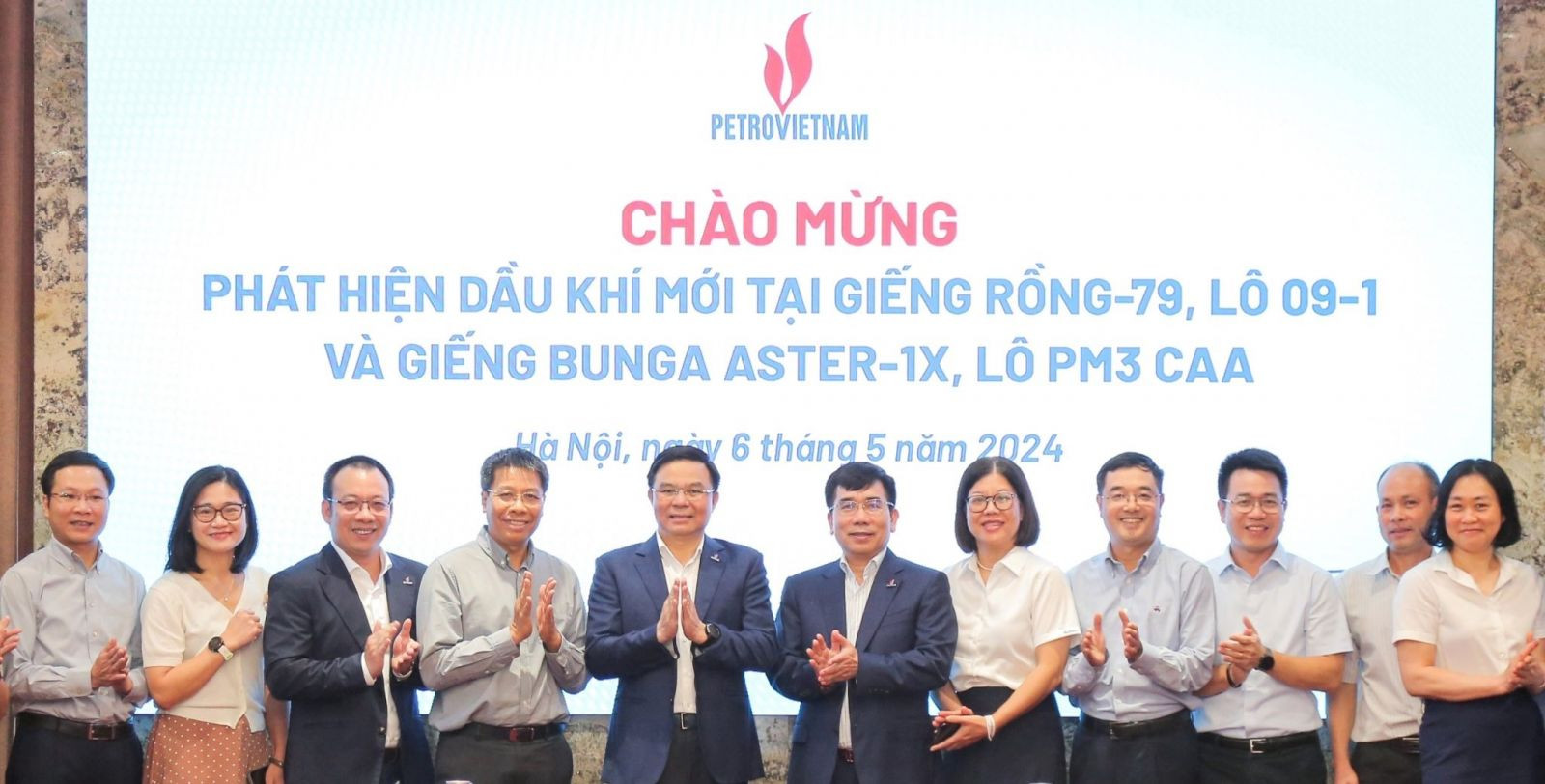 Lãnh đạo Tập đoàn, các ban chuyên môn, đơn vị thành viên chúc mừng thành công từ 2 phát hiện mới