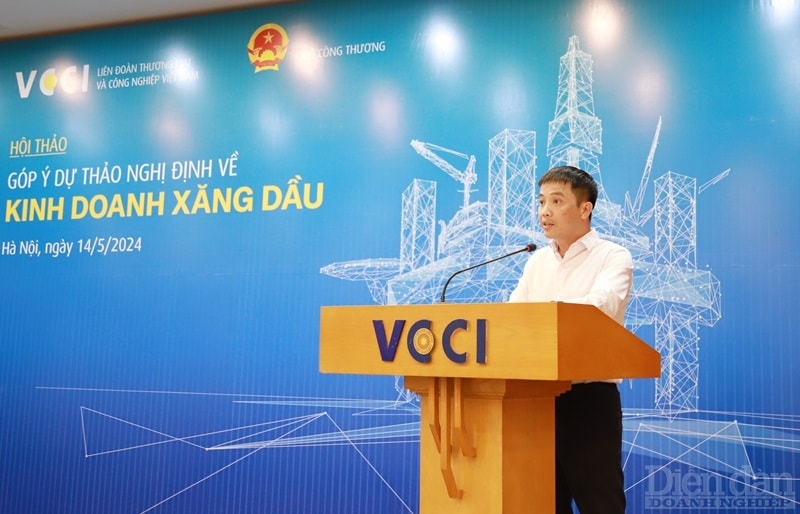 ông Đậu Anh Tuấn, Phó tổng Thư ký, kiêm Trưởng ban Pháp chế - VCCI thông tin tại hội thảo