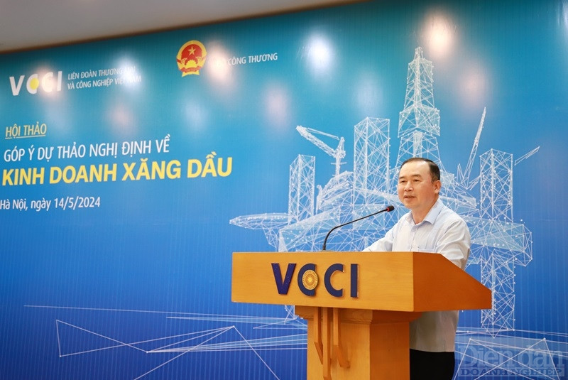 ông Phan Văn Chinh, Vụ trưởng Vụ thị trường trong nước, Bộ Công Thương thông tin tại hội thảo