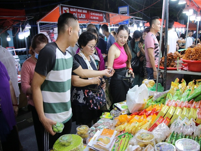 Đa dạng hóa thị các thị trường quốc tế là mục tiêu của ngành du lịch Đà Nẵng.