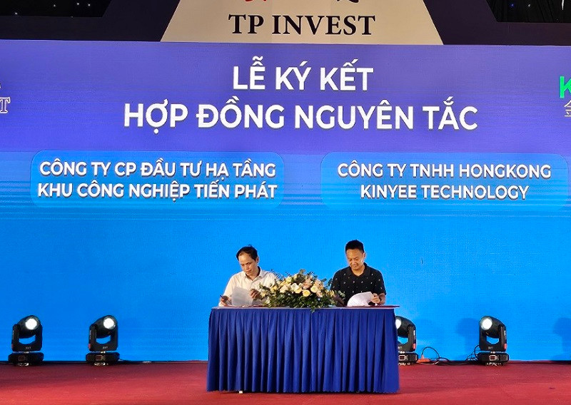 Lễ ký kết hợp đồng nguyên tắc tại CCN Tiên Cường II