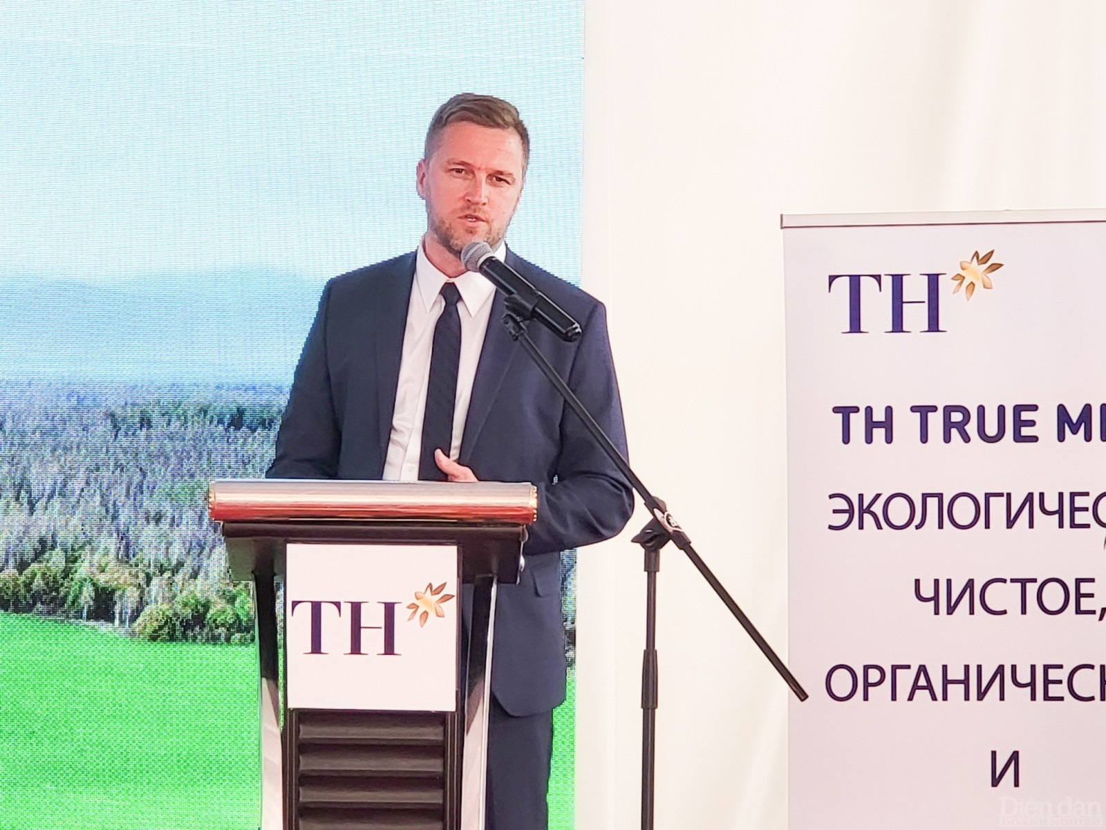 Ông Ponomarev Vitaly Stanislavovich - Phòng hỗ trợ triển khai dự án đầu tư của Tập đoàn phát triển Viễn Đông và Bắc Cực